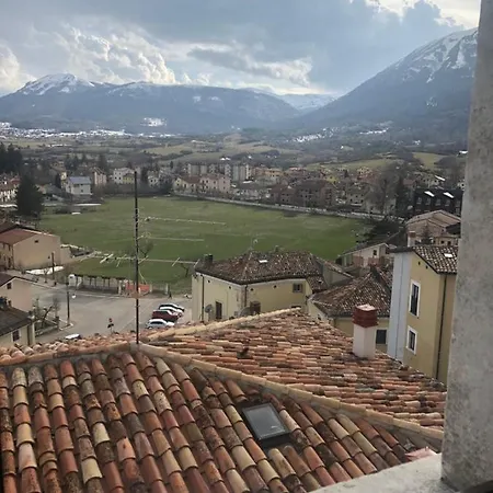 Dom wakacyjny Incanto Sui Monti Apartment *